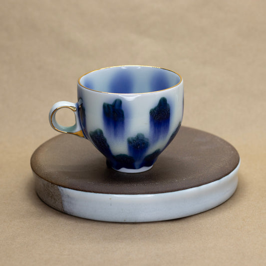 Flowers Round Mug by Matt Watterson