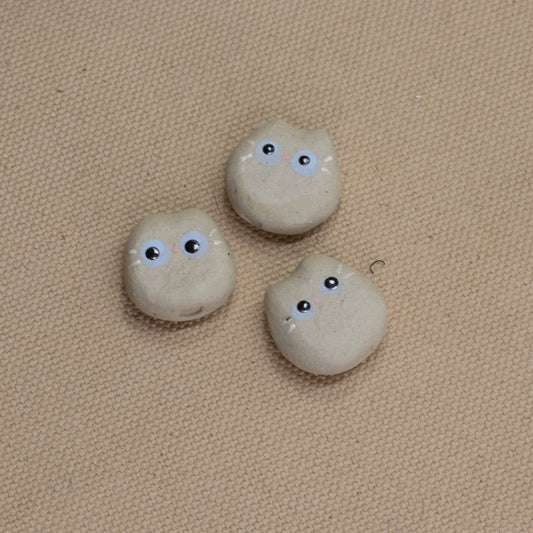 Beige Kitty Magnets (Blue Eyes) by Hei Mao Studio