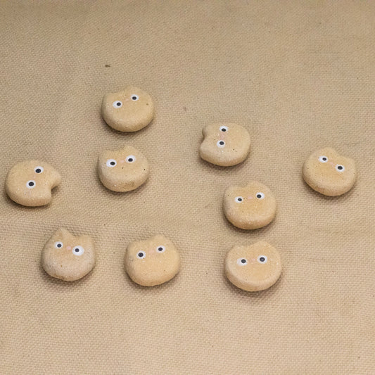 Cream Kitty Magnet by Hei Mao Studio